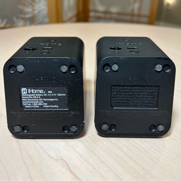 iHome IK8 Rechargeable Portable Speakers with Travel Case for Kindle Fire - Picture 11 of 14